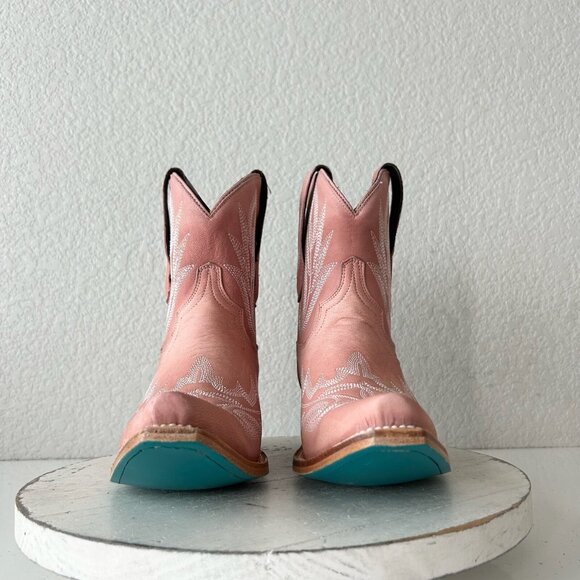 NIB Lane LEXINGTON Womens Cowboy
Bootie 8 Pink Western Cowgirl
Short Ankle Boots - Picture 5 of 11